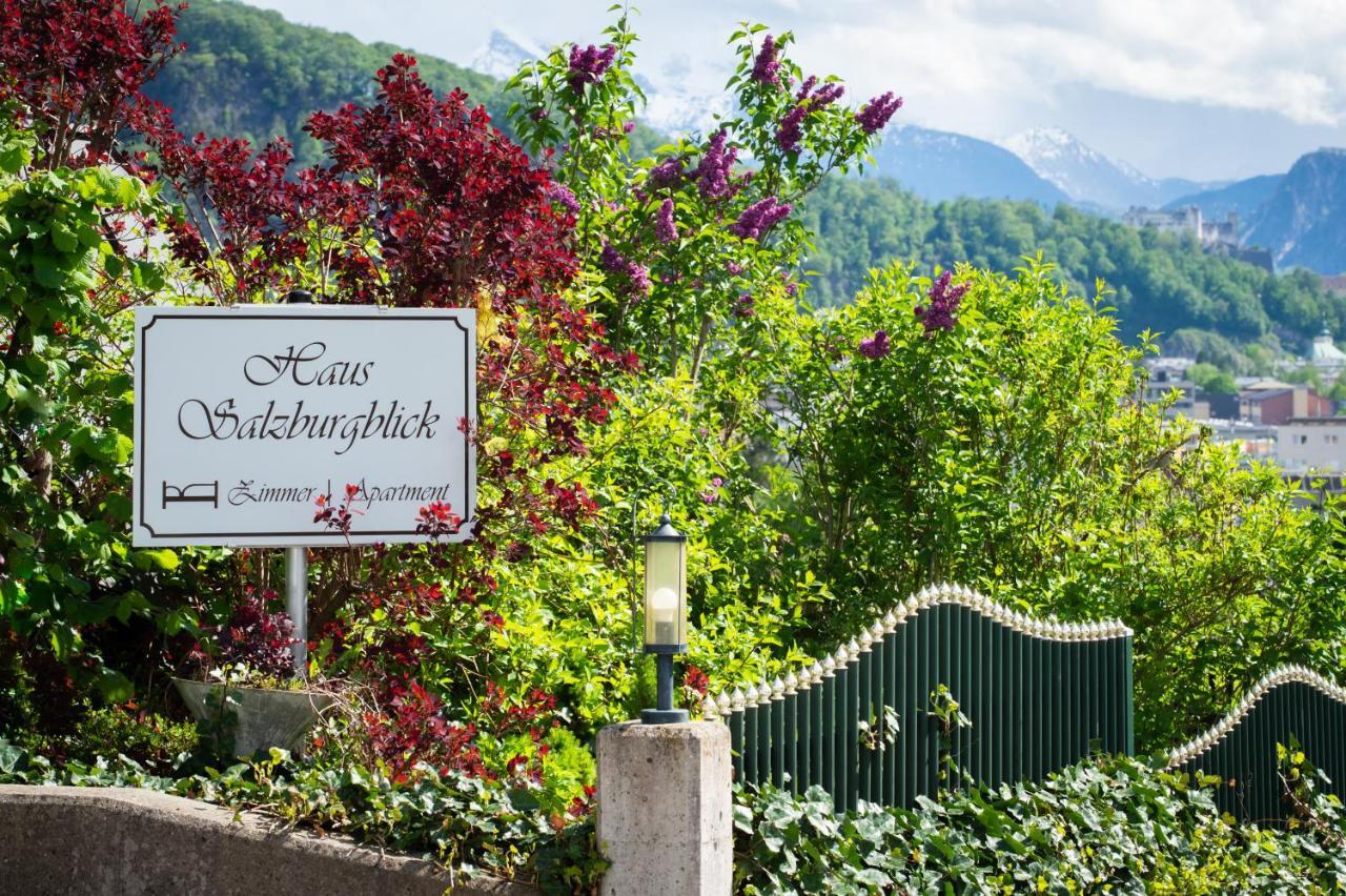 Haus Salzburgblick Bed and Breakfast Eksteriør billede